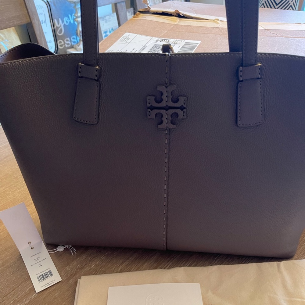 New Tory Burch McGraw Large Tote